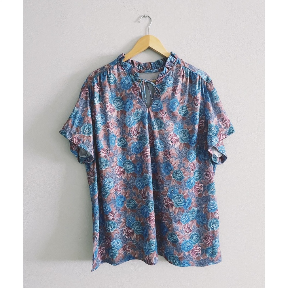 1970's Prairie Ruffle Tie-Neck Violet & Blue Rose Blouse